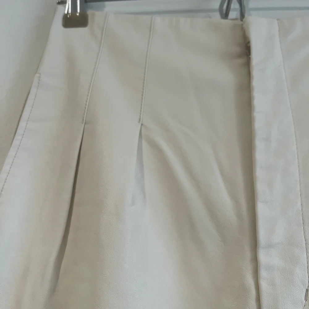 Free People Cream High-Waisted Trousers faux leather Sz 4 - Picture 2 of 9